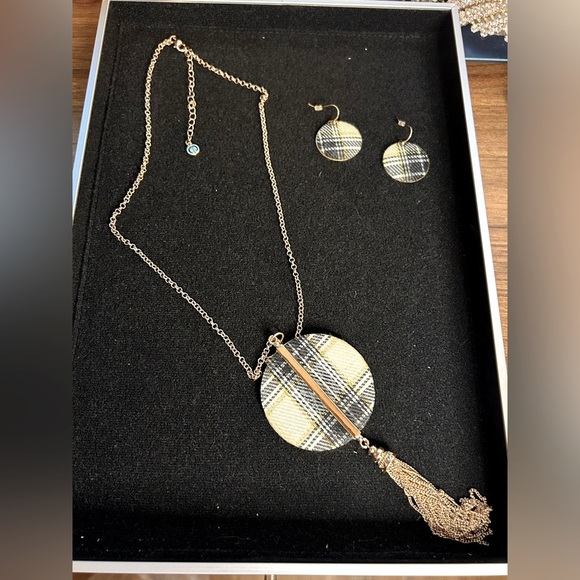 C.1946- Plaid Pendant Necklace and Earring Set - Picture 1 of 4